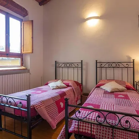 Dreaming In An Ancient Tower Apartment Florenz